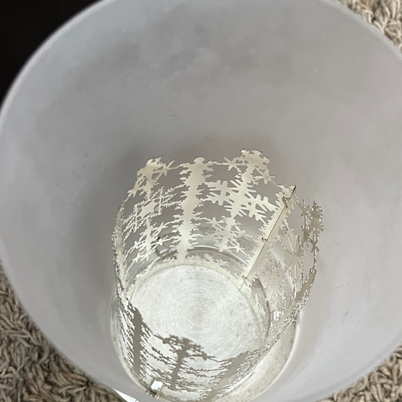 Party Lite Elegant Frosted Glass Candle Holder with Silver Base - Picture 4 of 4